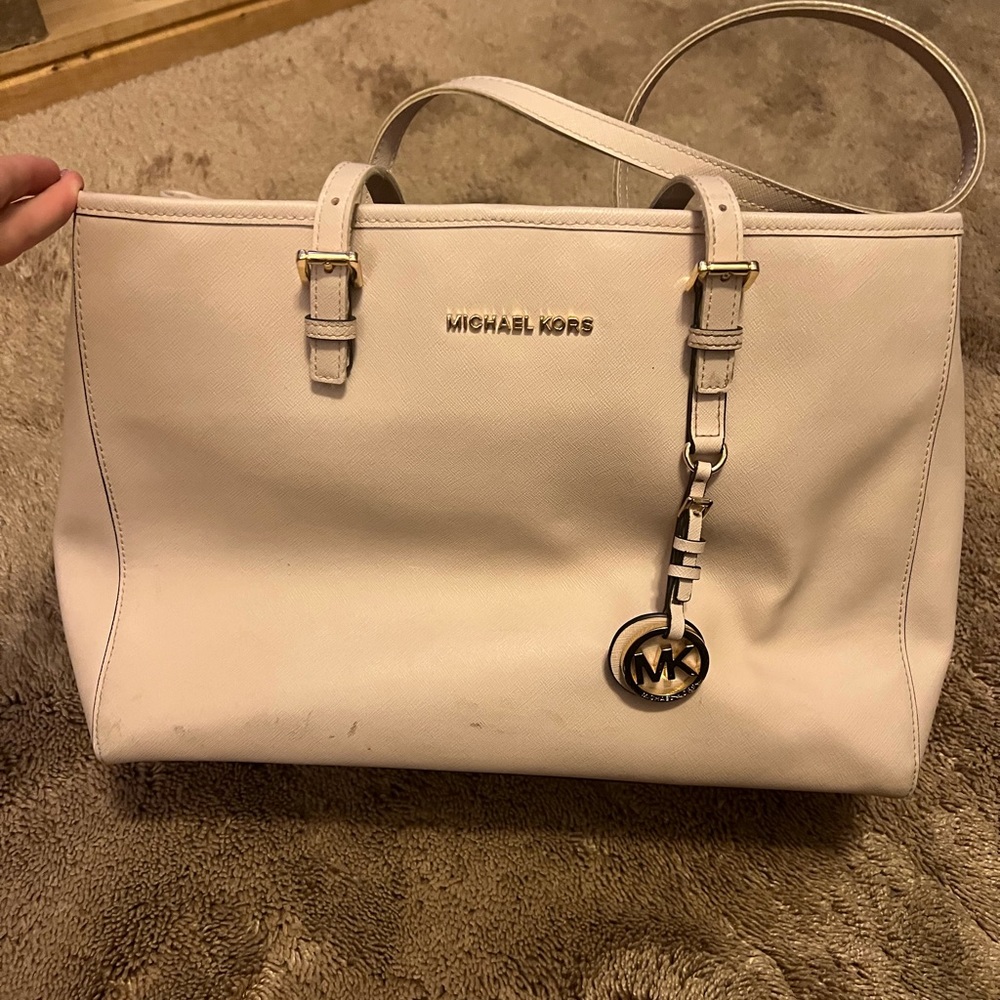 Michael Kors Pink Leather Extra Large Handbag. Used and worn - see pictures